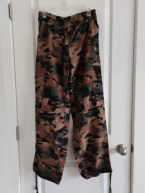 Urban Groove Camo Cargo Pants Size MA